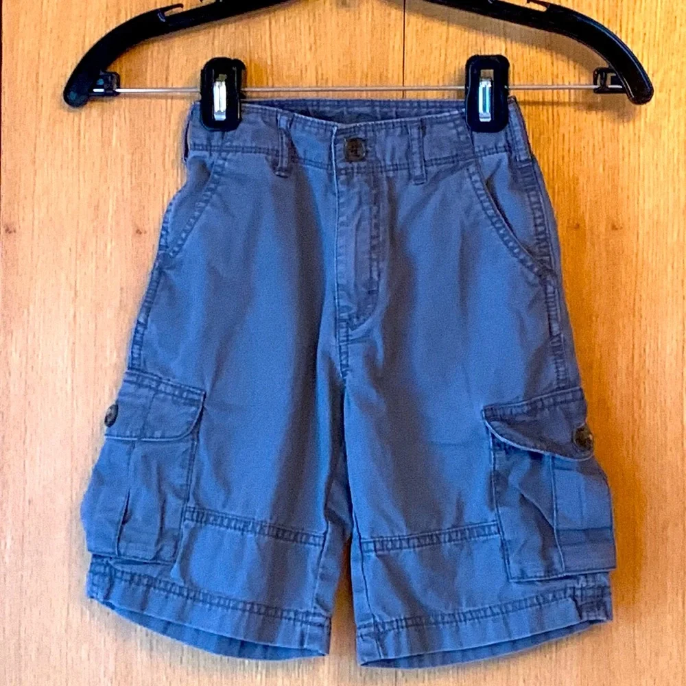 Carter’s boys 5 gray woven cargo 4 pockets button zip lightweight rip on back
